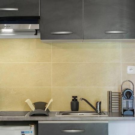 Le Saint-Gilles - Studio A St-Gilles-Les-Bains - Situe Dans Residence Privee Avec Piscine Εξωτερικό φωτογραφία