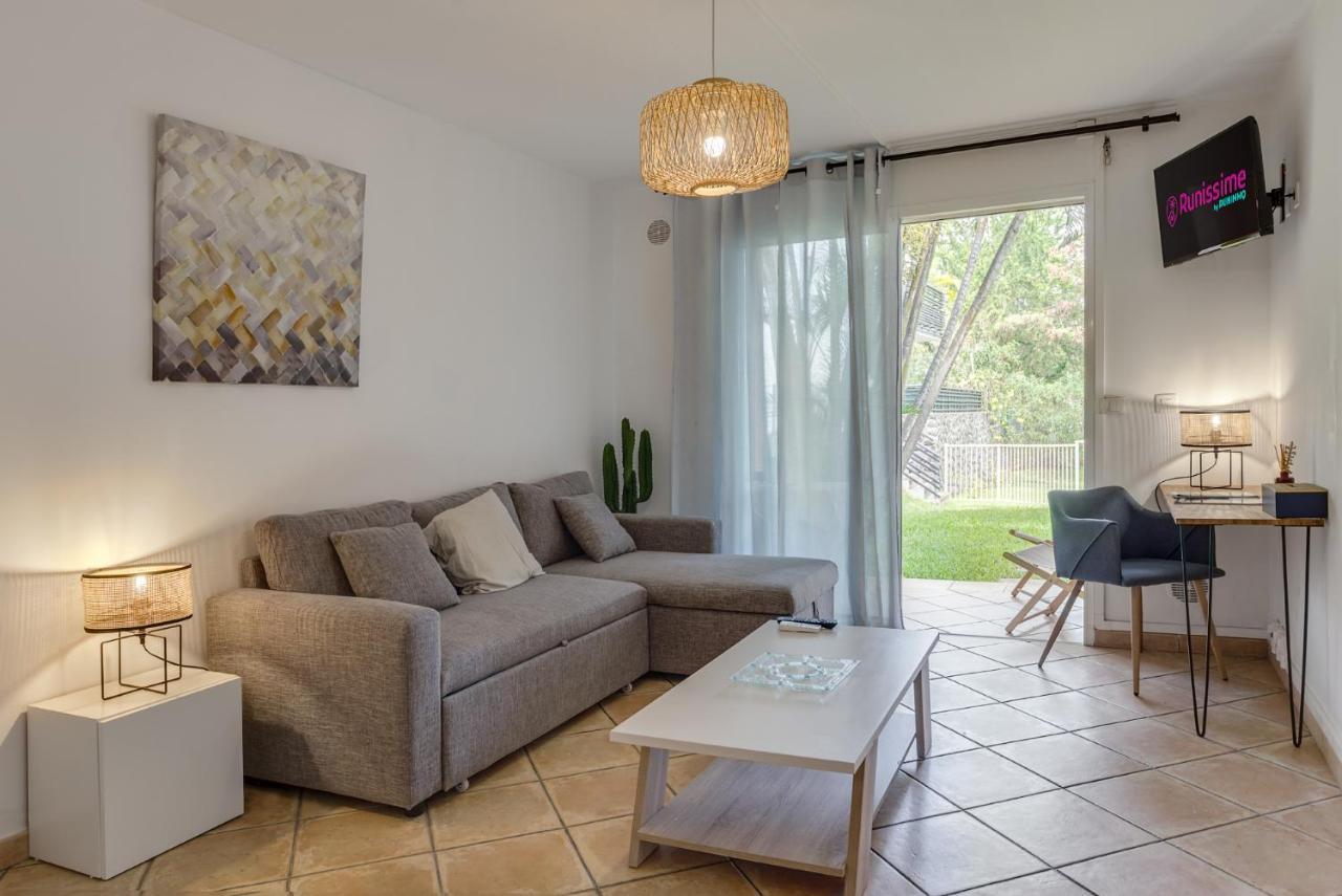Le Saint-Gilles - Studio A St-Gilles-Les-Bains - Situe Dans Residence Privee Avec Piscine Εξωτερικό φωτογραφία