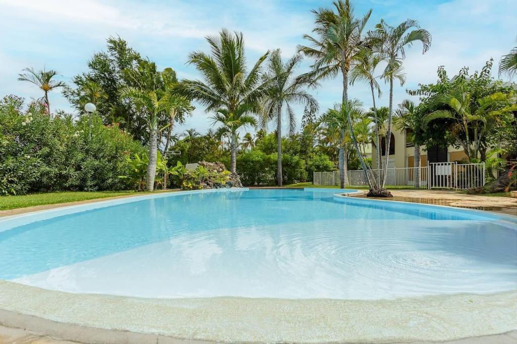 Le Saint-Gilles - Studio A St-Gilles-Les-Bains - Situe Dans Residence Privee Avec Piscine Εξωτερικό φωτογραφία